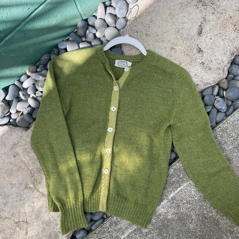 Vintage 100% Virgin Wool Sweater